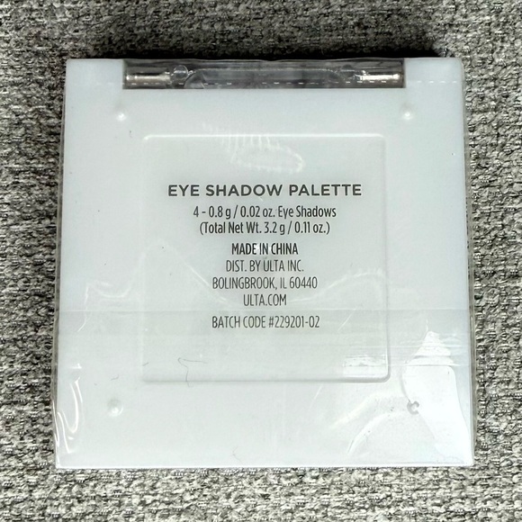ULTA Beauty Eyeshadow Quad - Peach and Brown - Picture 3 of 3